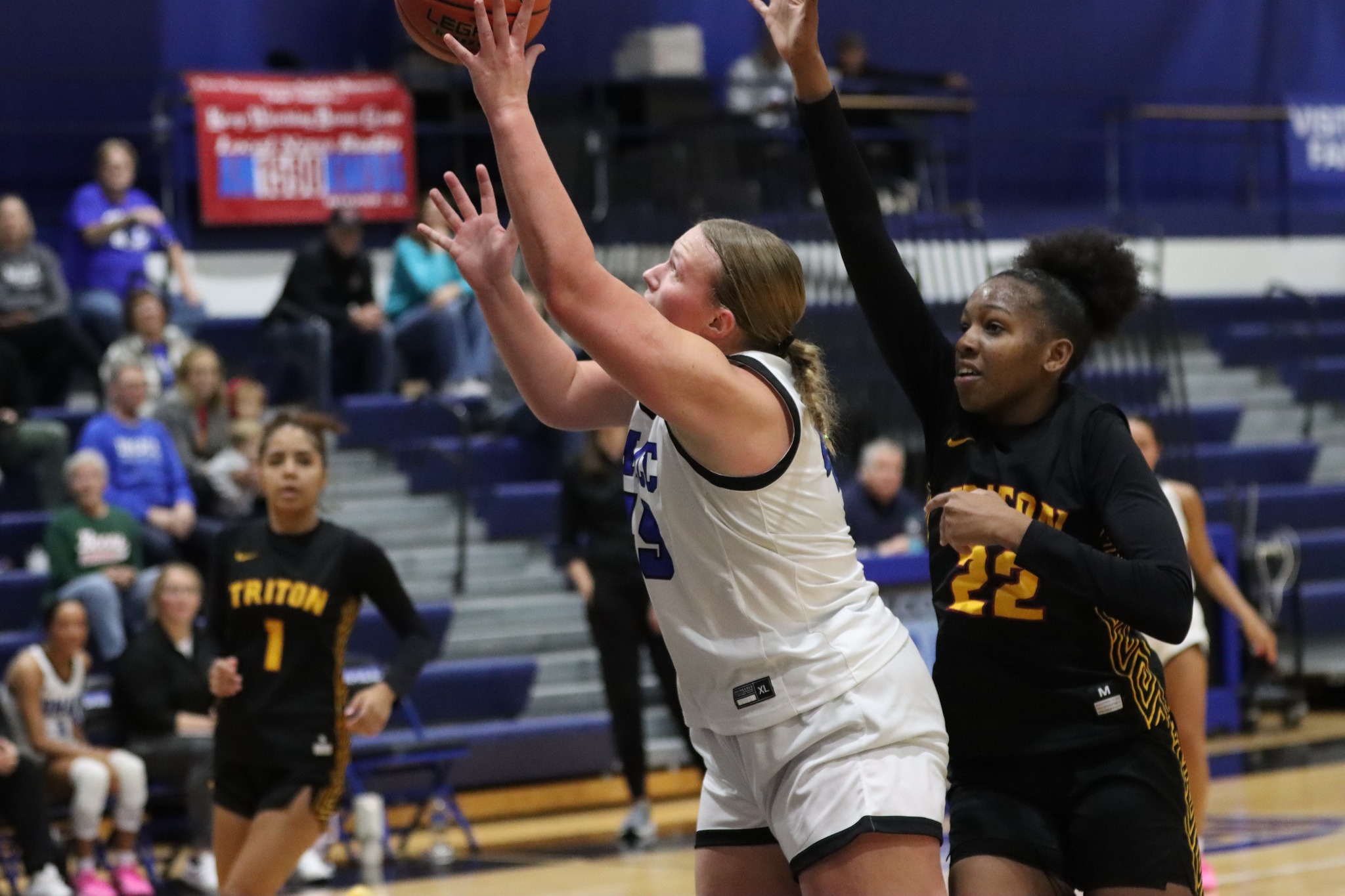 Clayburg leads DMACC women's basketball team past SECC, 71-44