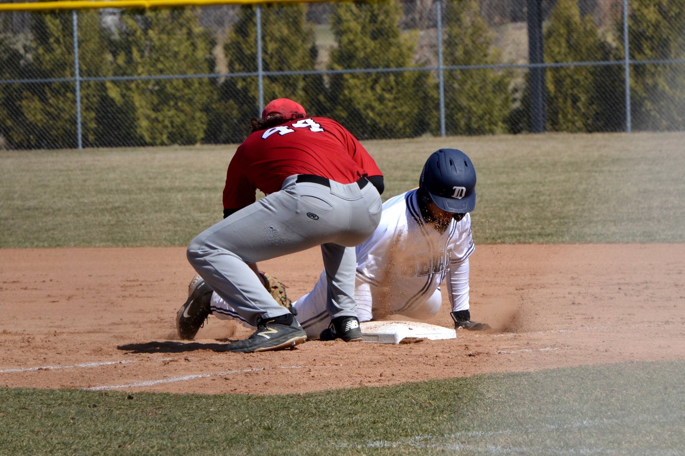 DMACC baseball team splits doubleheader with SWCC