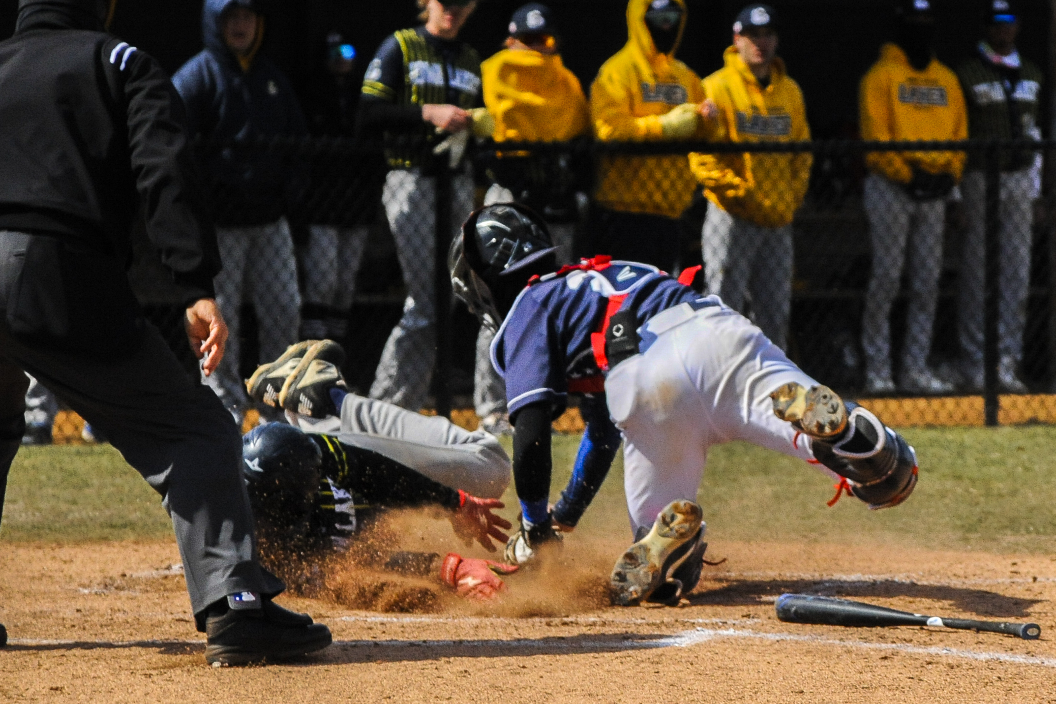 DMACC baseball team uses four run first inning to top ILCC, 7-0