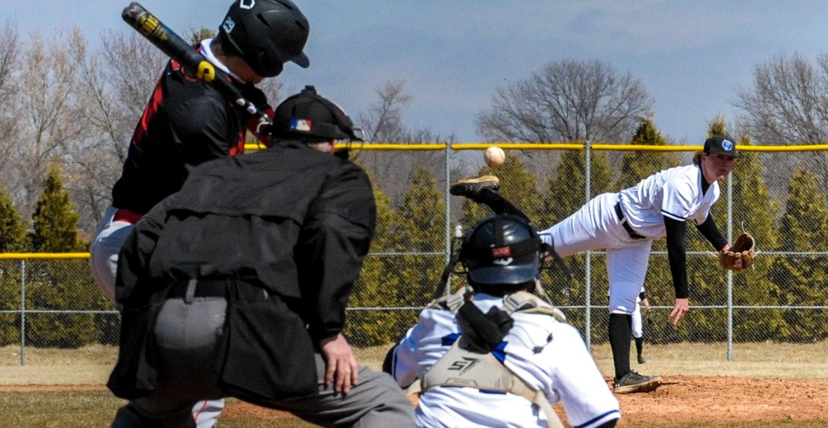 DMACC baseball team splits conference-opening doubleheader against NECC