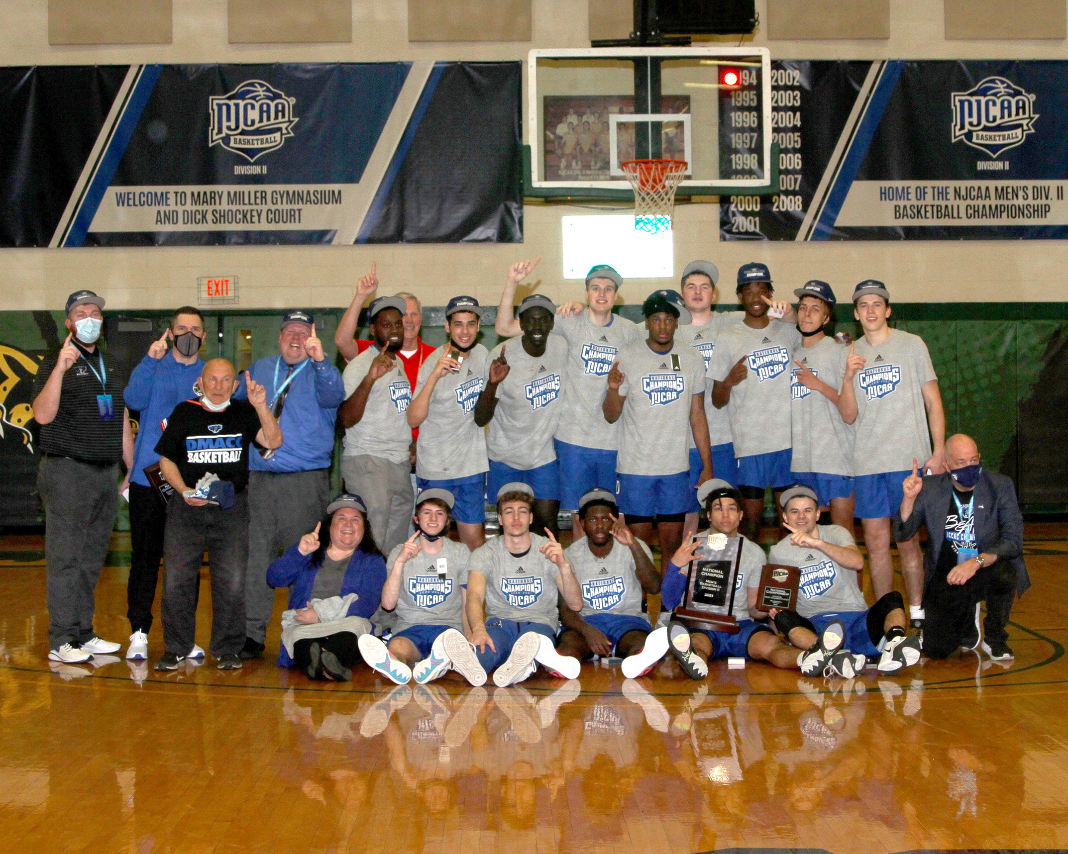 DMACC men's basketball team wins NJCAA Division II National Championship