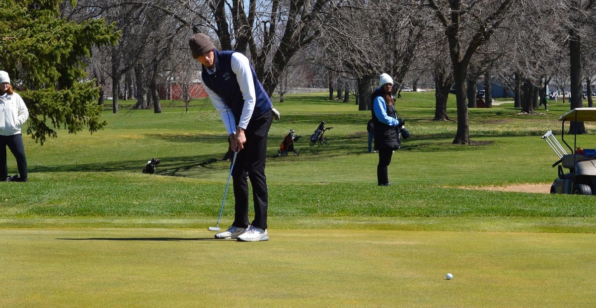DMACC men's golf team finishes third in Iowa Central tourney