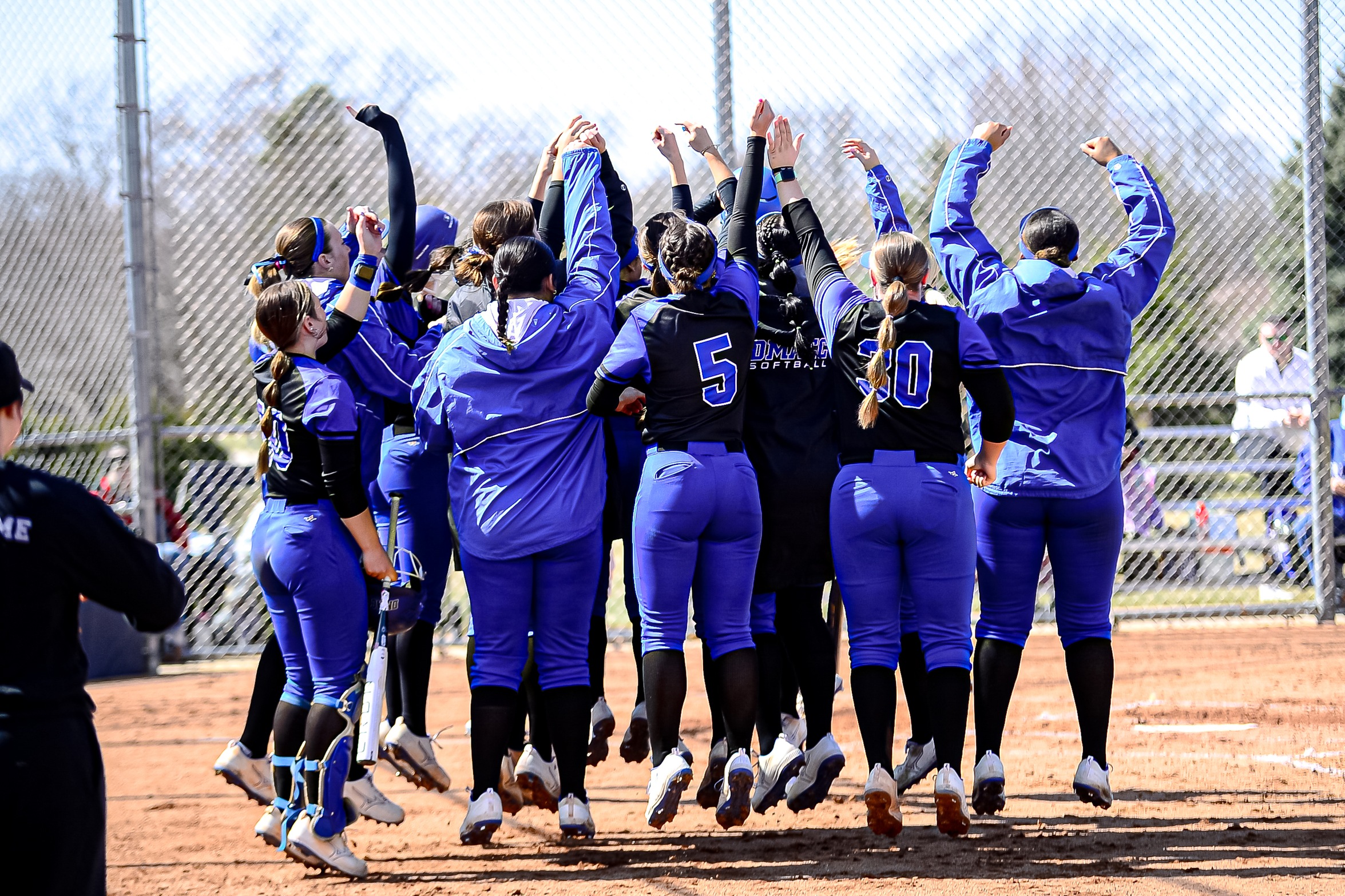 DMACC softball team takes doubleheader from Iowa Western CC