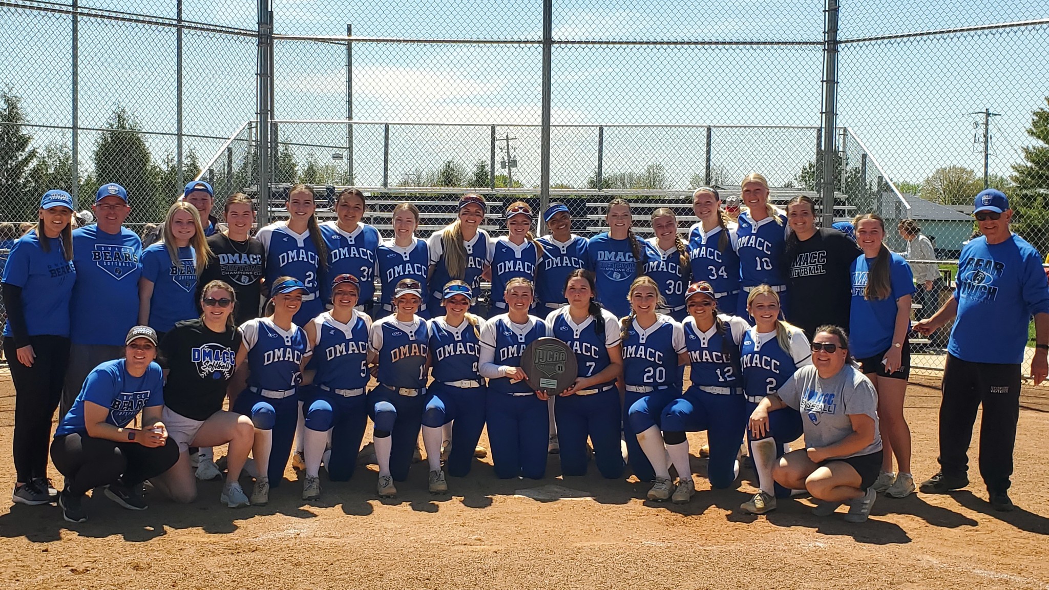 DMACC softball team wins Region 11-A championship