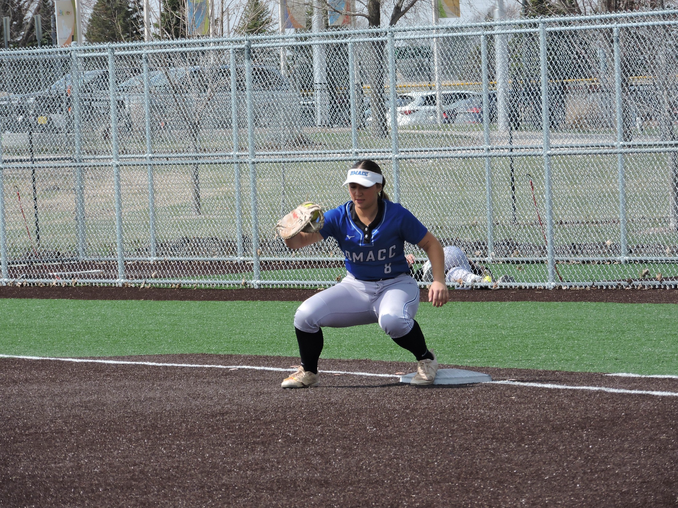 DMACC softball team takes doubleheader from NEICC
