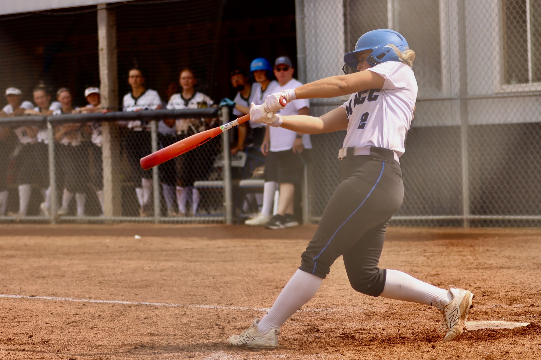 DMACC softball team splits with NIACC; sweeps NEICC
