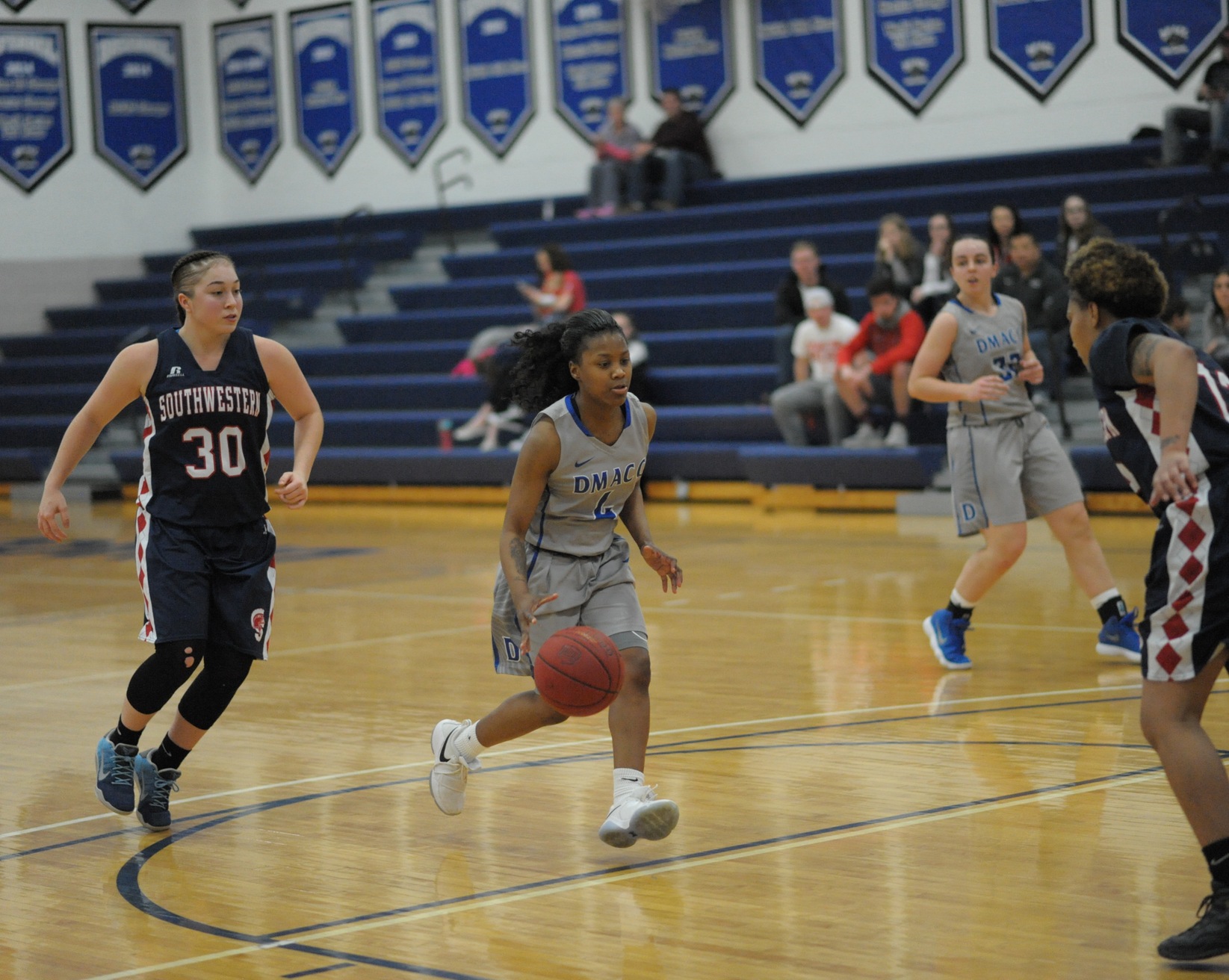 DMACC Women's Basketball Team Escapes Southwestern in OT, 67-63