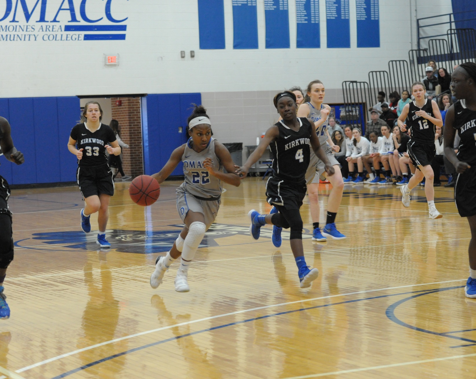 Aliyah Robinson driving to hoop