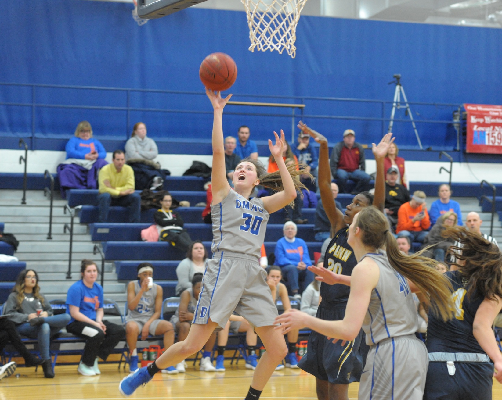 DMACC Women Drops 61-60 Decision to Simpson JV