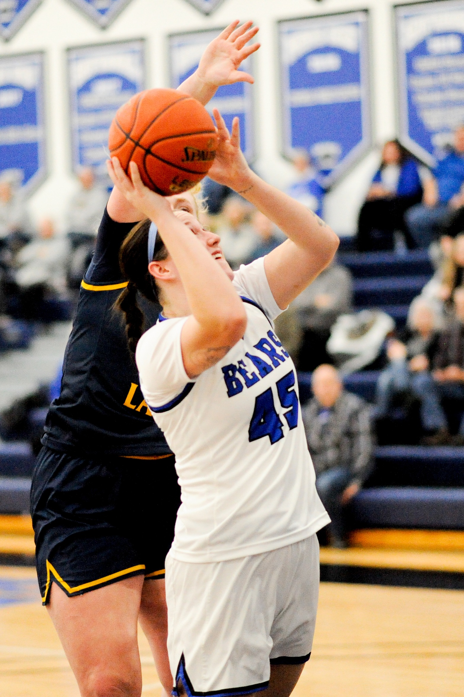 Jones' late basket lifts DMACC Women's Basketball team past ILCC, 68-66